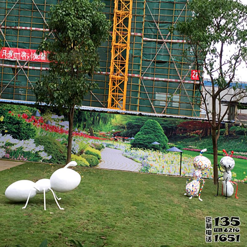 游樂(lè)場(chǎng)玻璃鋼卡通動(dòng)物螞蟻雕塑 游樂(lè)場(chǎng)玻璃鋼卡通動(dòng)物螞蟻雕塑